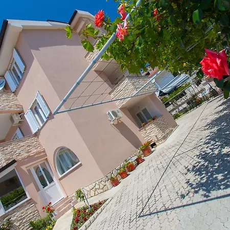 Hrgovcic Apartment *